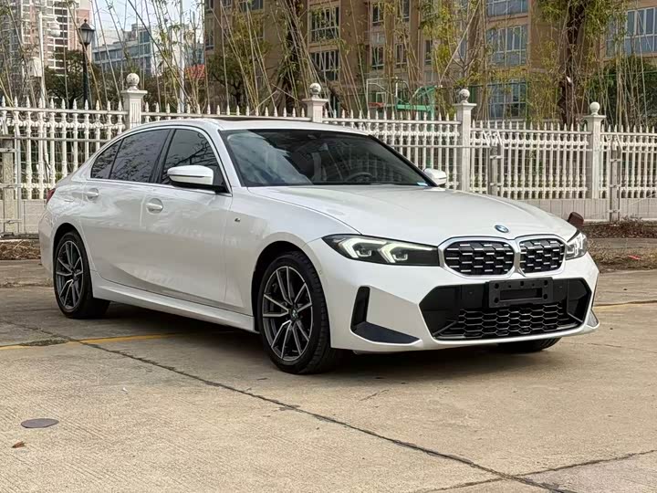 Фото 3 - BMW 3 Series