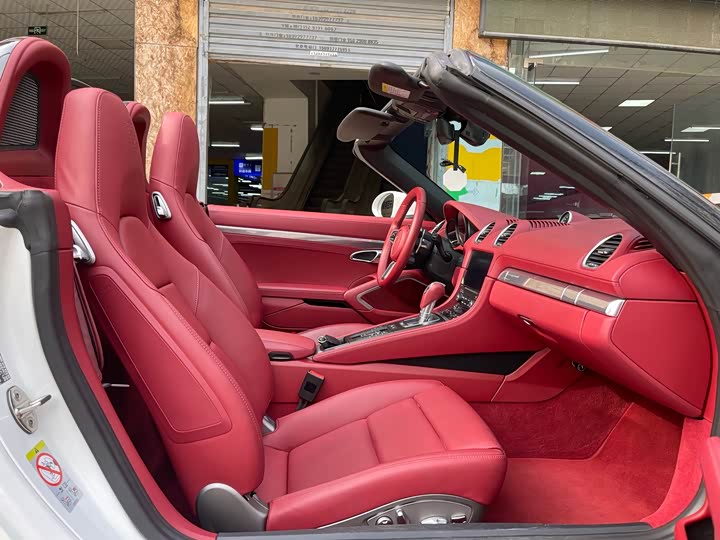 Фото 8 - Porsche 718