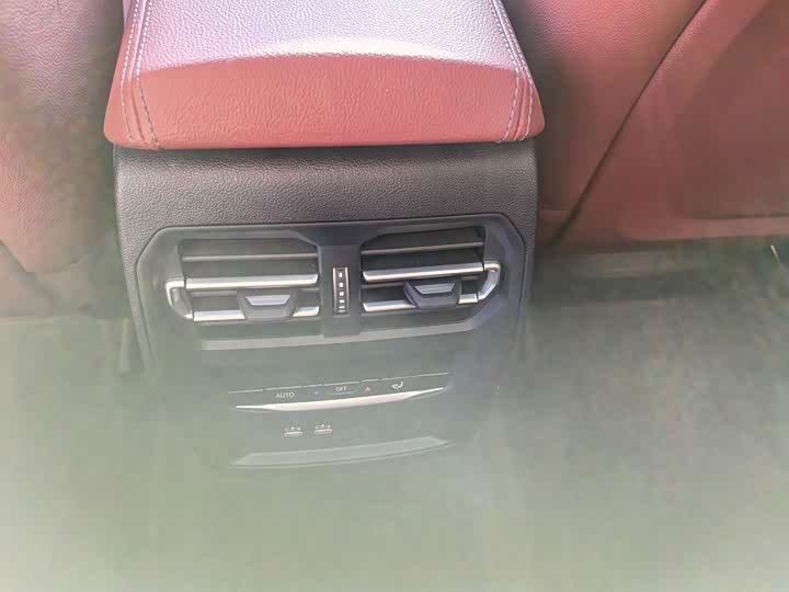 Фото 10 - BMW 3 Series