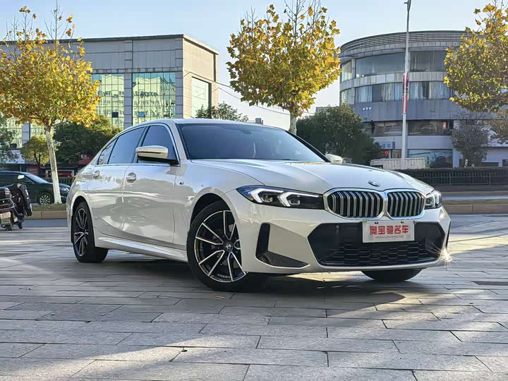 Фото 3 - BMW 3 Series