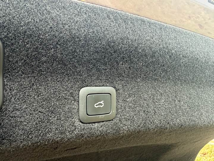 Фото 10 - Xiaomi SU7