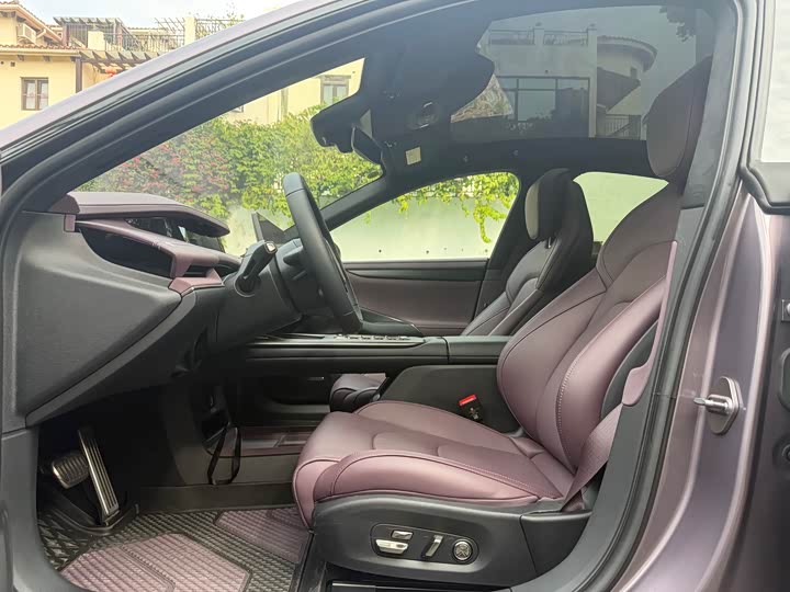 Фото 11 - Xiaomi SU7