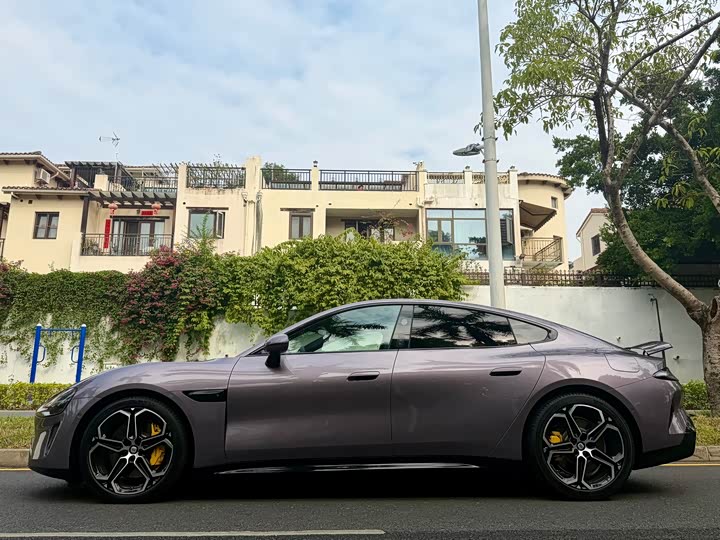 Фото 3 - Xiaomi SU7