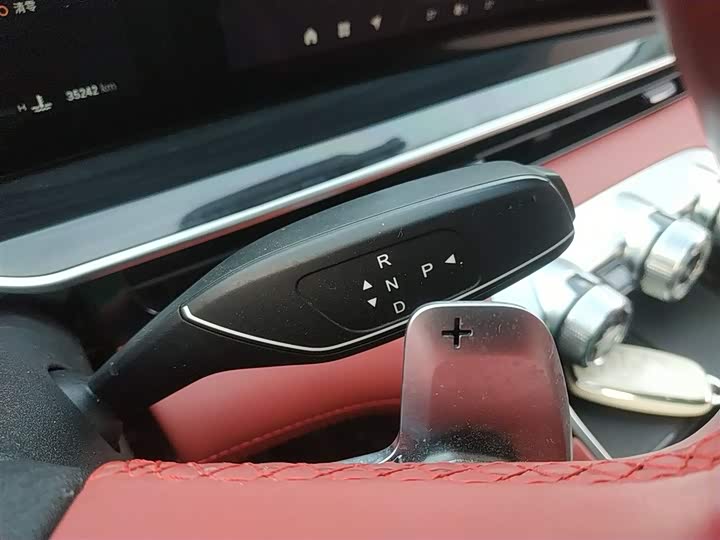 Фото 14 - Exeed RX