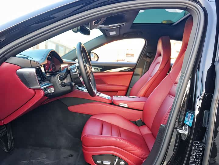 Фото 5 - Porsche Taycan