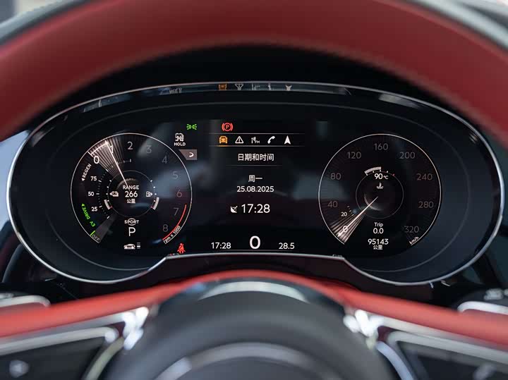 Фото 13 - Bentley Bentayga Hybrid