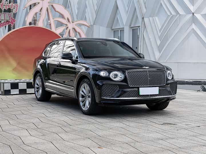 Фото 3 - Bentley Bentayga Hybrid