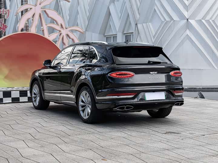 Фото 6 - Bentley Bentayga Hybrid