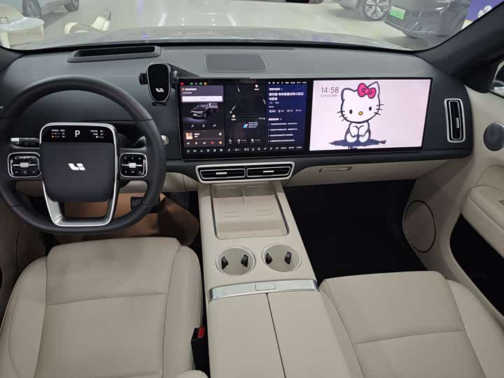 Фото 11 - LiXiang L6