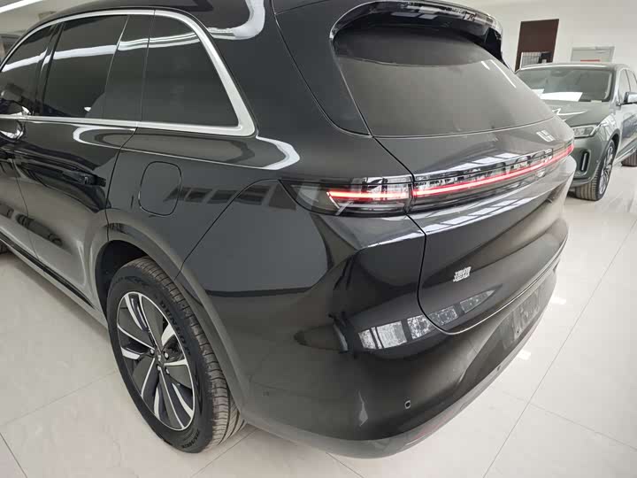 Фото 15 - LiXiang L6