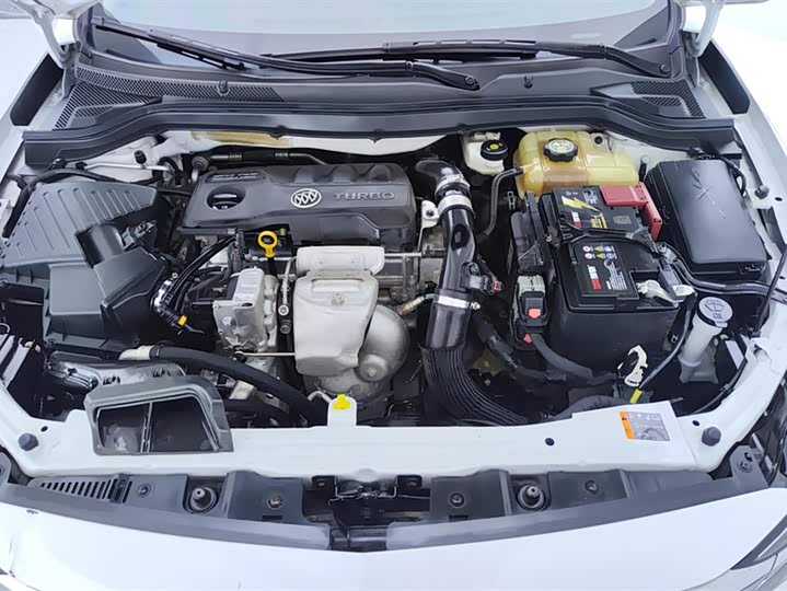 Фото 10 - Buick Excelle GT