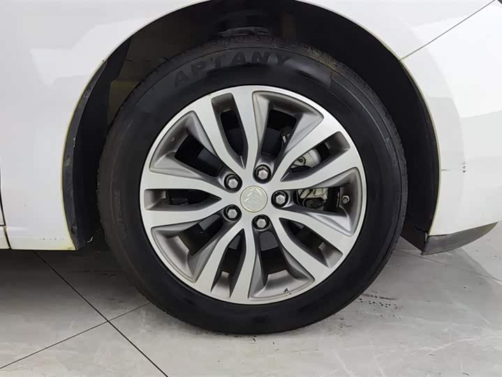 Фото 6 - Buick Excelle GT