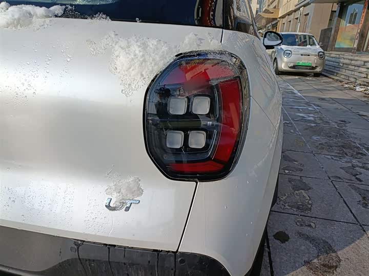 Фото 8 - GAC Aion UT