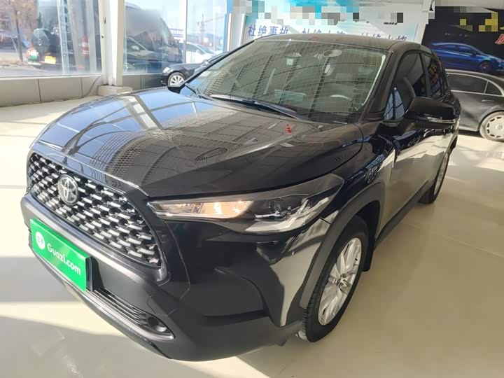 Фото 2 - Toyota Corolla Cross