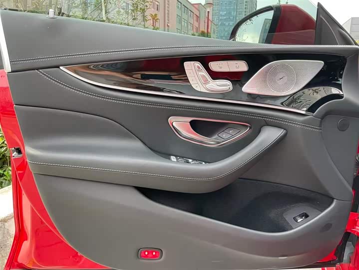 Фото 10 - Mercedes-Benz AMG GT