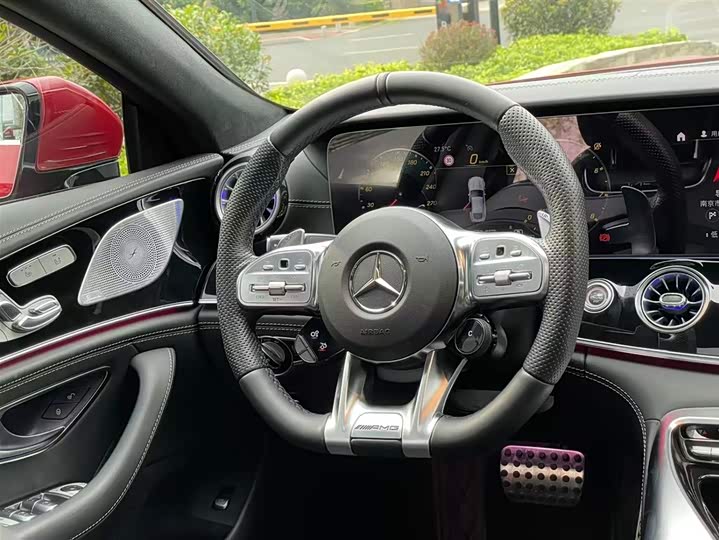 Фото 20 - Mercedes-Benz AMG GT