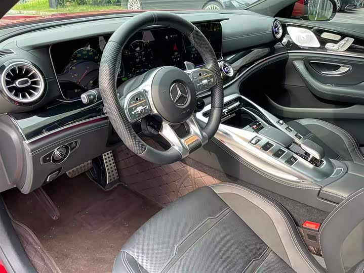 Фото 9 - Mercedes-Benz AMG GT