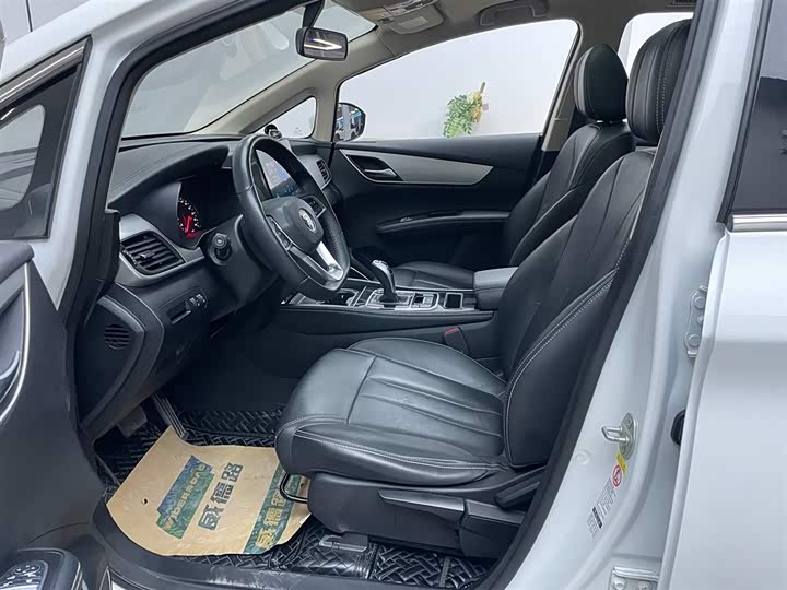 Фото 11 - BYD Song Max