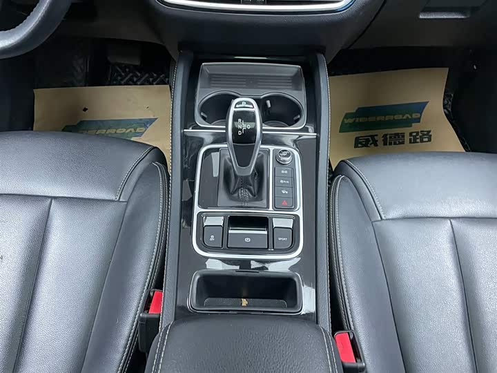 Фото 24 - BYD Song Max