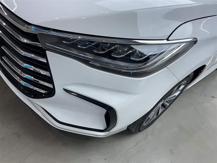 Фото 35 - BYD Song Max