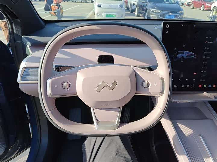 Фото 11 - Nio Onvo L60