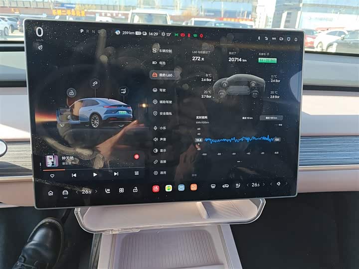 Фото 13 - Nio Onvo L60