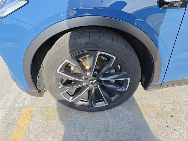 Фото 23 - Nio Onvo L60