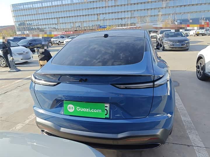 Фото 6 - Nio Onvo L60