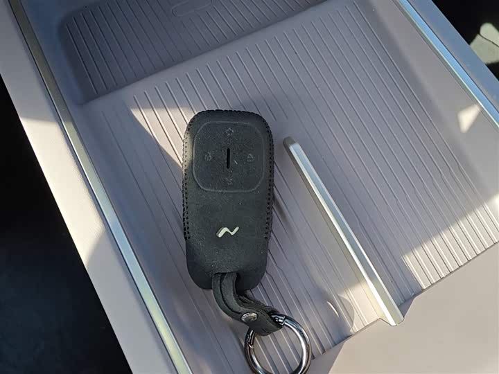 Фото 9 - Nio Onvo L60