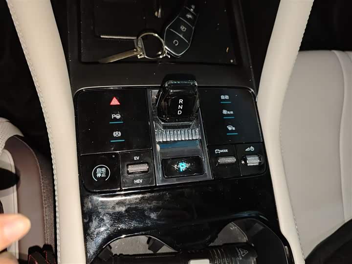 Фото 14 - BYD Song Plus Hybrid/EV