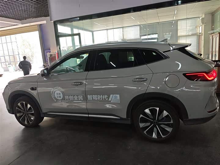 Фото 5 - BYD Song Plus Hybrid/EV