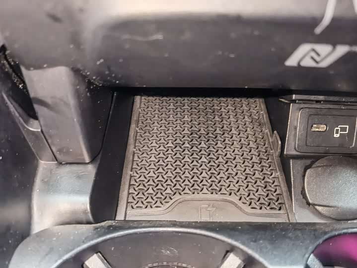 Фото 10 - Mercedes-Benz E-Class Hybrid