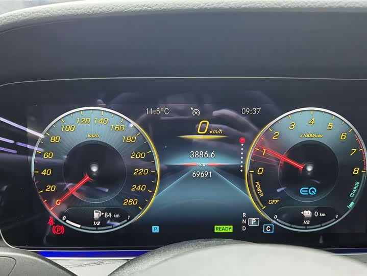 Фото 15 - Mercedes-Benz E-Class Hybrid