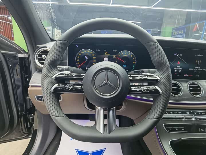 Фото 8 - Mercedes-Benz E-Class Hybrid