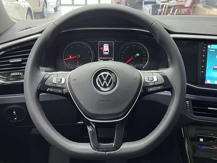 Фото 10 - Volkswagen Tayron