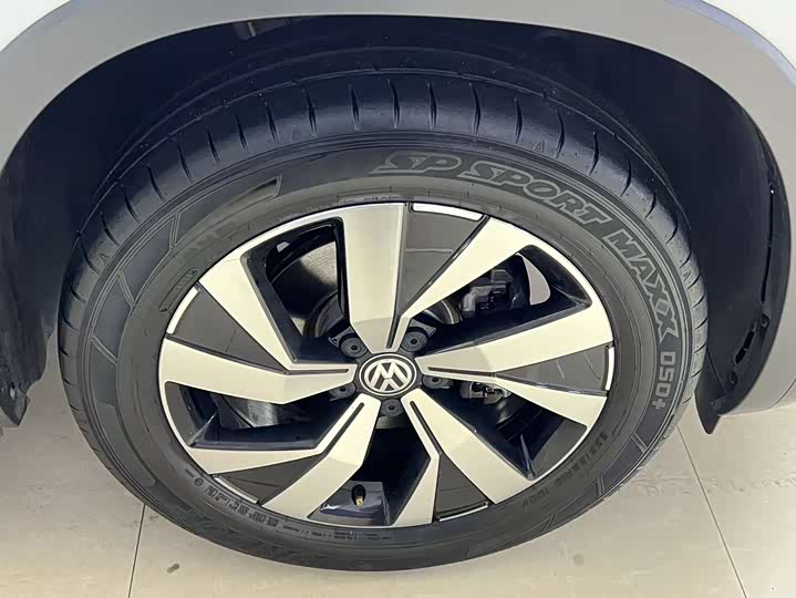 Фото 18 - Volkswagen Tayron