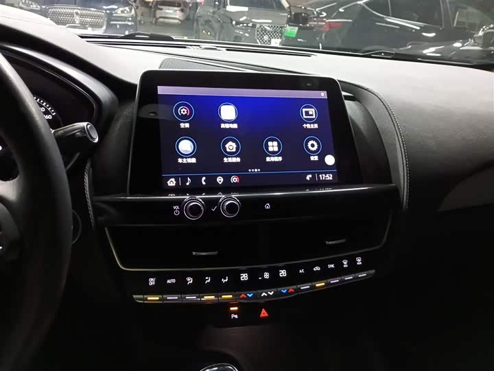 Фото 13 - Cadillac CT5