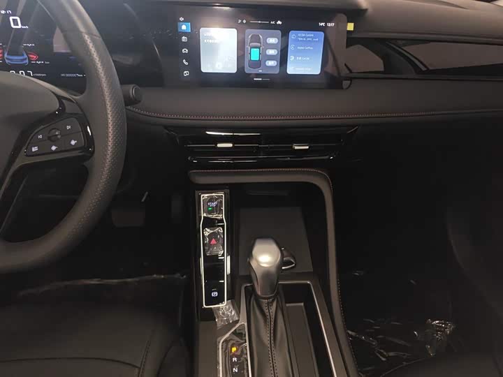 Фото 13 - Roewe i5