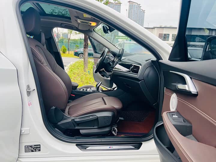 Фото 14 - BMW 1 Series