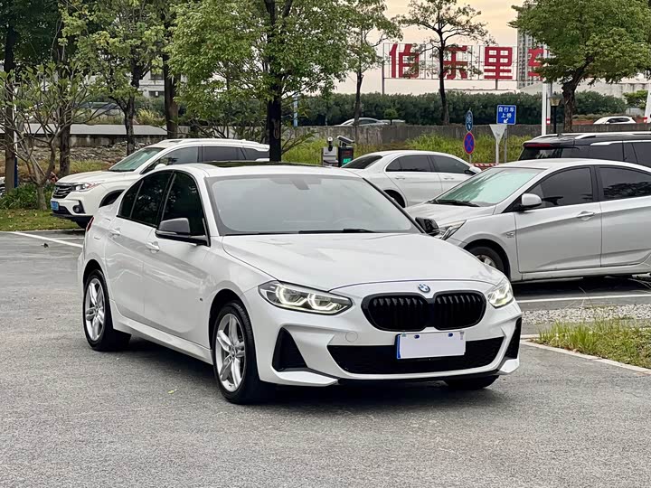 Фото 3 - BMW 1 Series