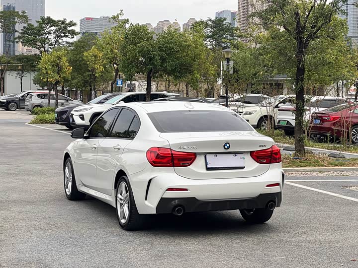 Фото 4 - BMW 1 Series