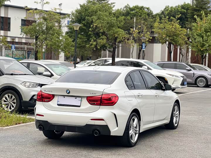 Фото 6 - BMW 1 Series