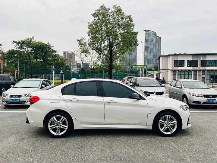 Фото 8 - BMW 1 Series