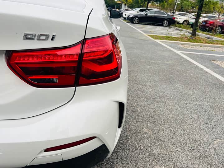 Фото 9 - BMW 1 Series