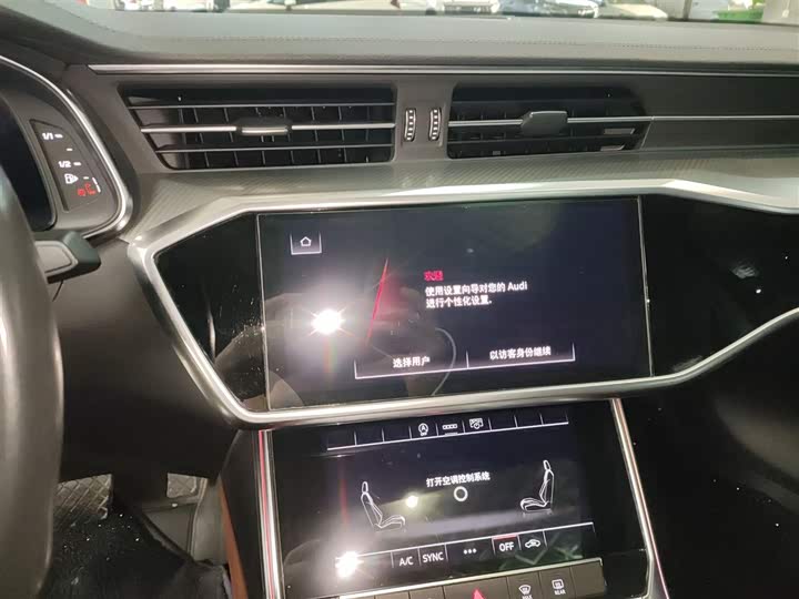 Фото 13 - Audi A6L