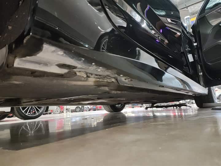 Фото 21 - Audi A6L