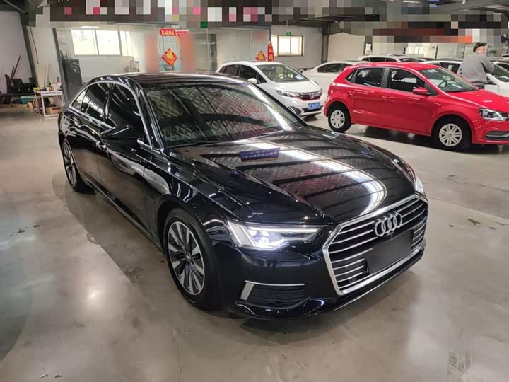 Фото 4 - Audi A6L