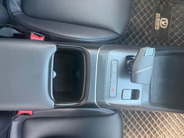 Фото 11 - Changan Yida