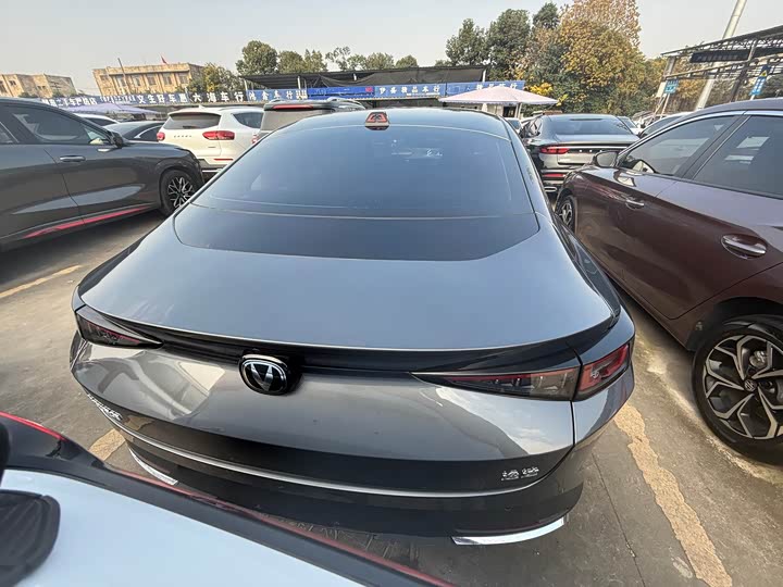 Фото 15 - Changan Yida