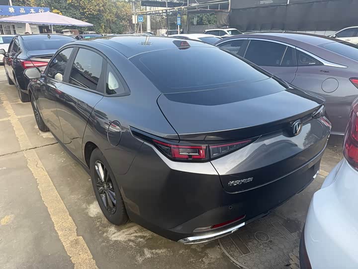 Фото 16 - Changan Yida